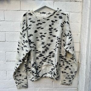 Black white abstract knit sweater